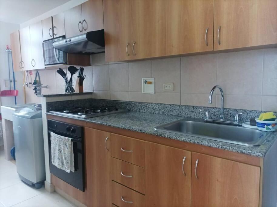 El Poblado, Con Piscina, Gym, Comodo, Linda Vista. * Medellín